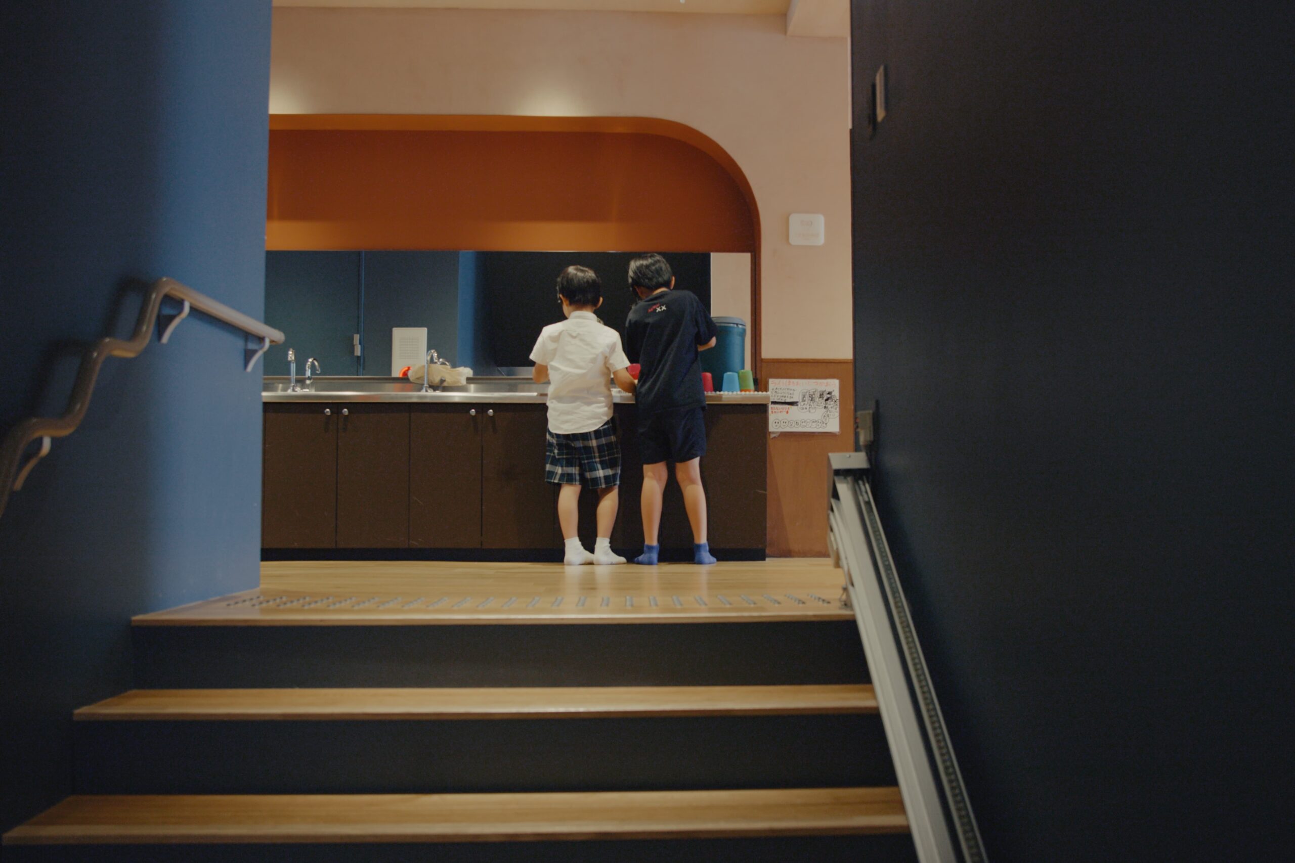edit_d_v03still_01_02_52_13
