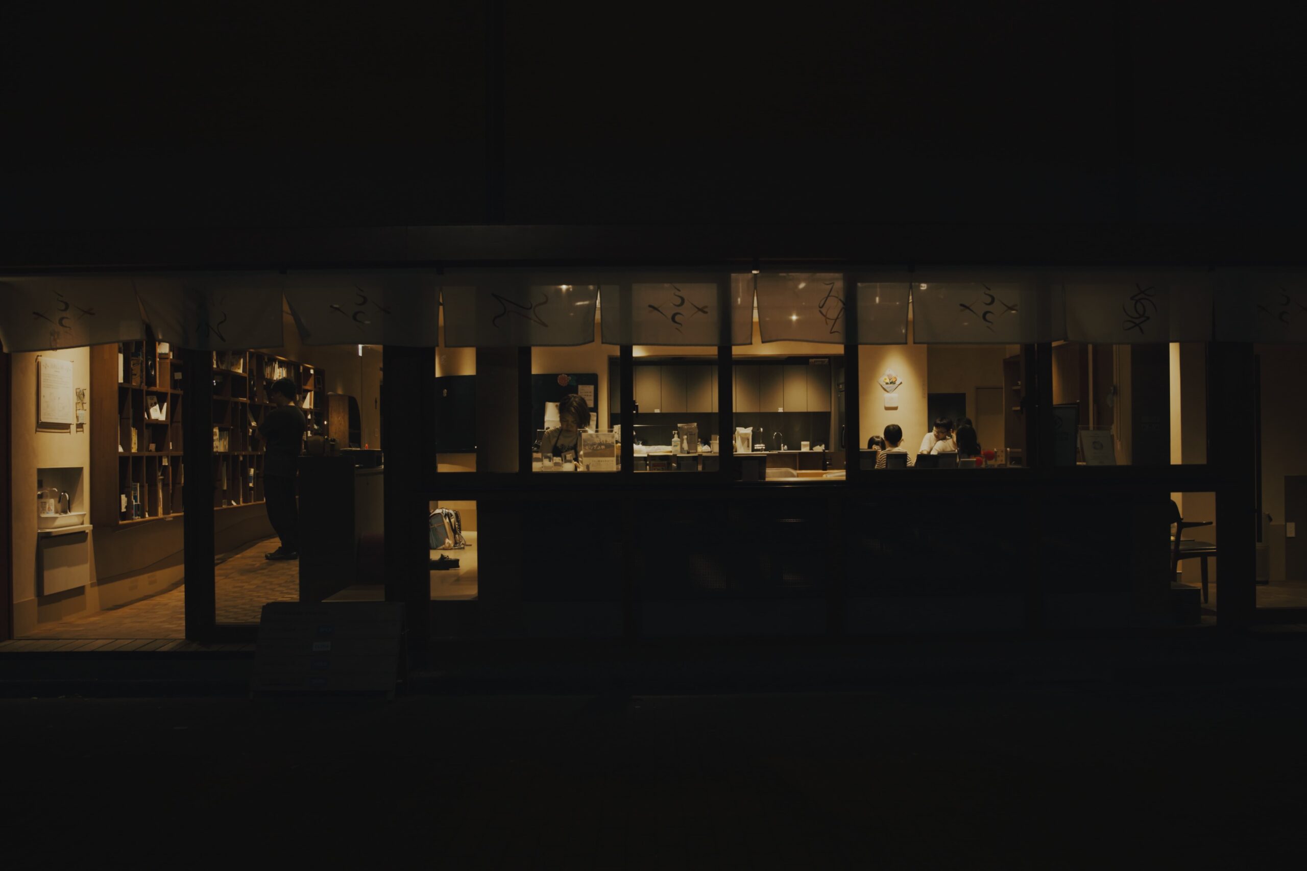 edit_d_v03still_01_03_54_04