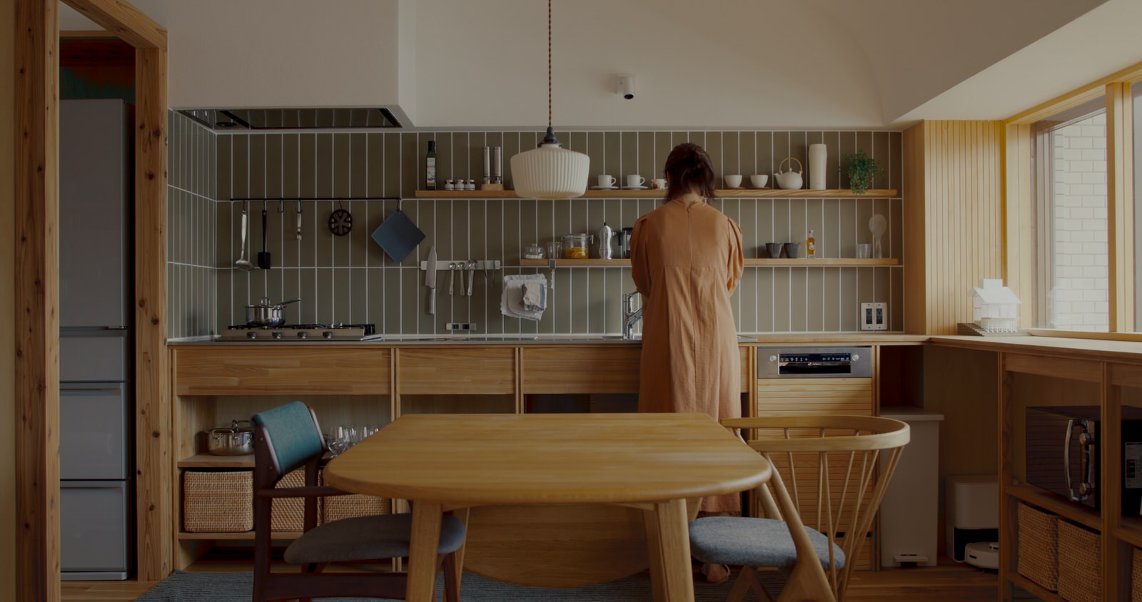 edit_v02still_01_00_30_23