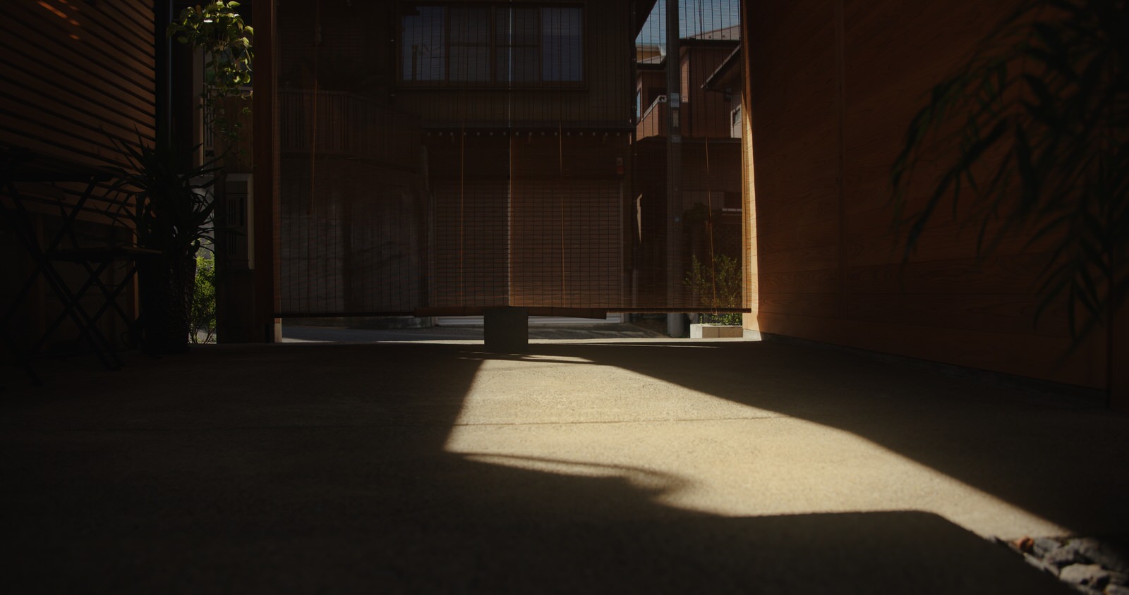 edit_theday_a_v04_still_01_00_16_14