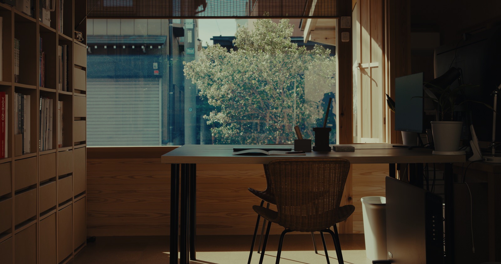 edit_theday_a_v04_still_01_02_48_13