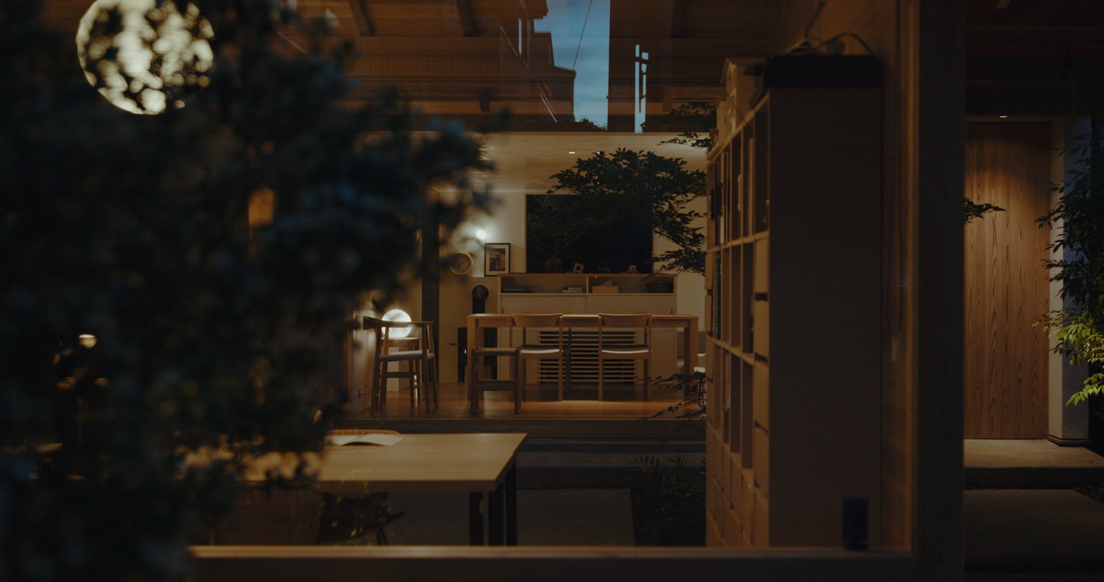 editthenight_v04_still_01_01_41_15